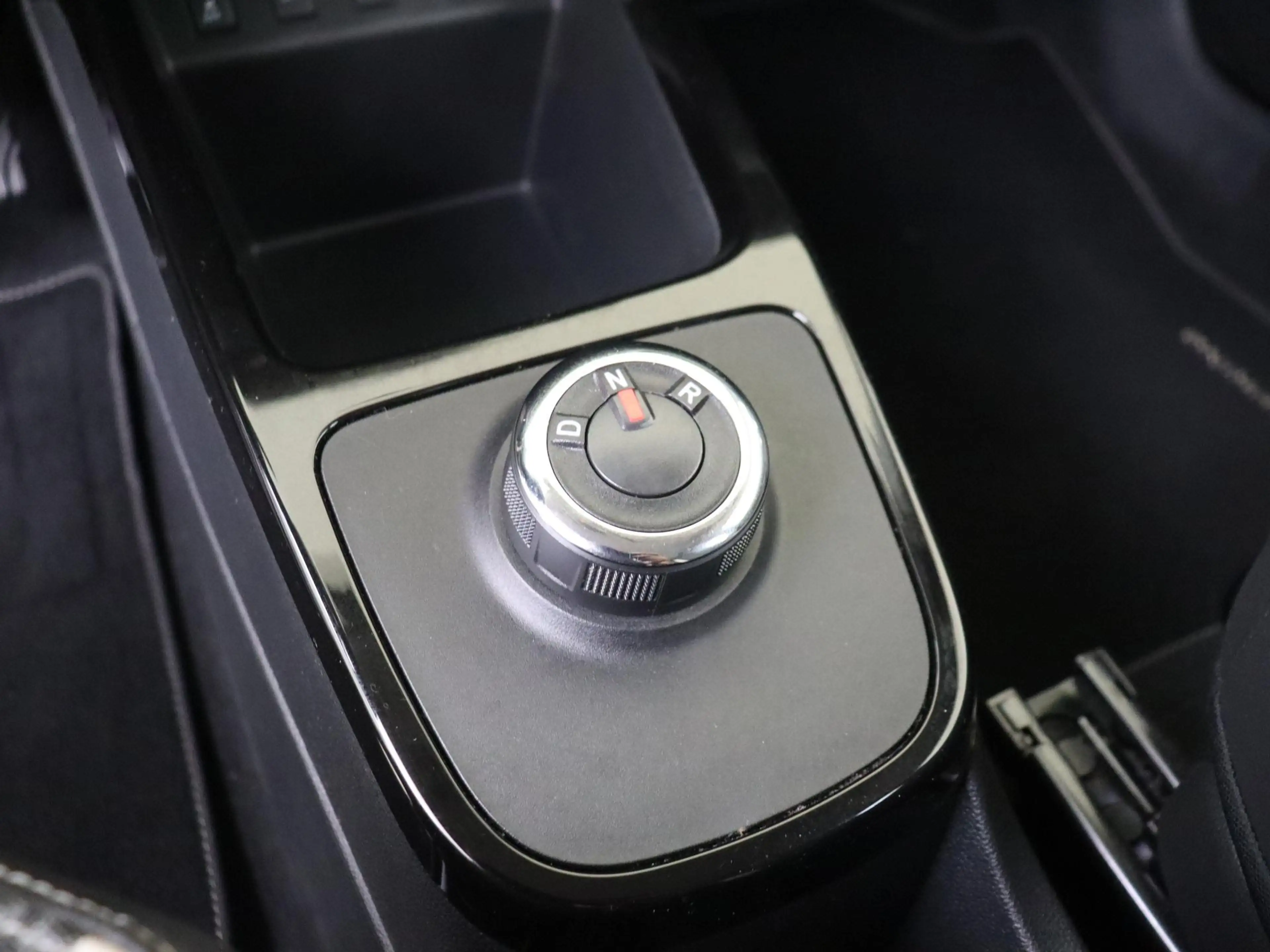 Dacia Spring Essential 27 kWh 23dkm / Airco — photo 13
