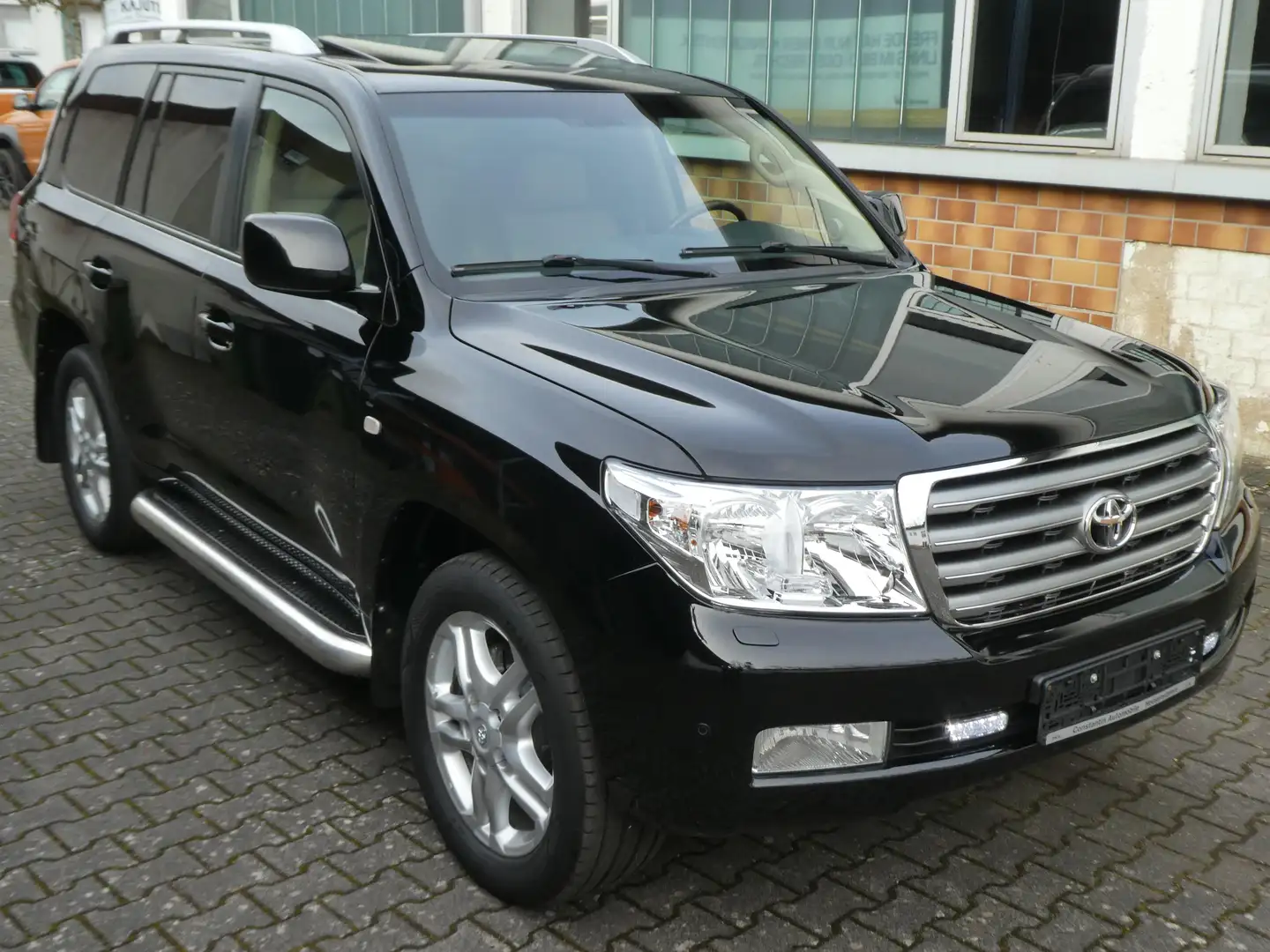 Toyota Land Cruiser 4,5L V8 D-4D Executive Automatik Schwarz - 2