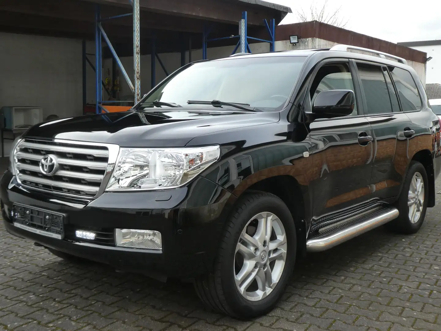 Toyota Land Cruiser 4,5L V8 D-4D Executive Automatik Schwarz - 1