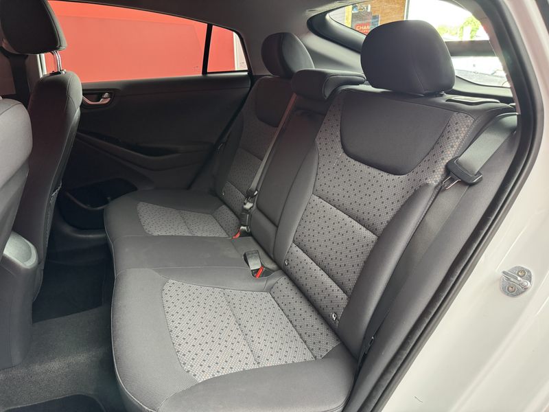 Hyundai IONIQ Comfort EV SOH 87,6% | Nieuw Binnen! | Navi | Clim — photo 5
