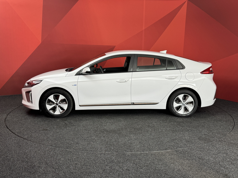 Hyundai IONIQ Comfort EV SOH 87,6% | Nieuw Binnen! | Navi | Clim — photo 7