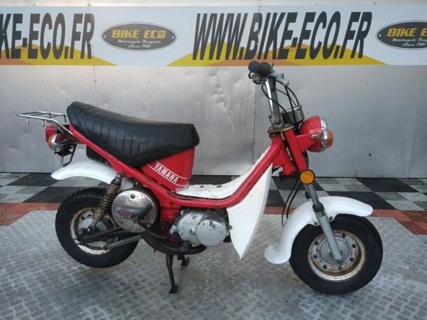 Yamaha Rojo - 1