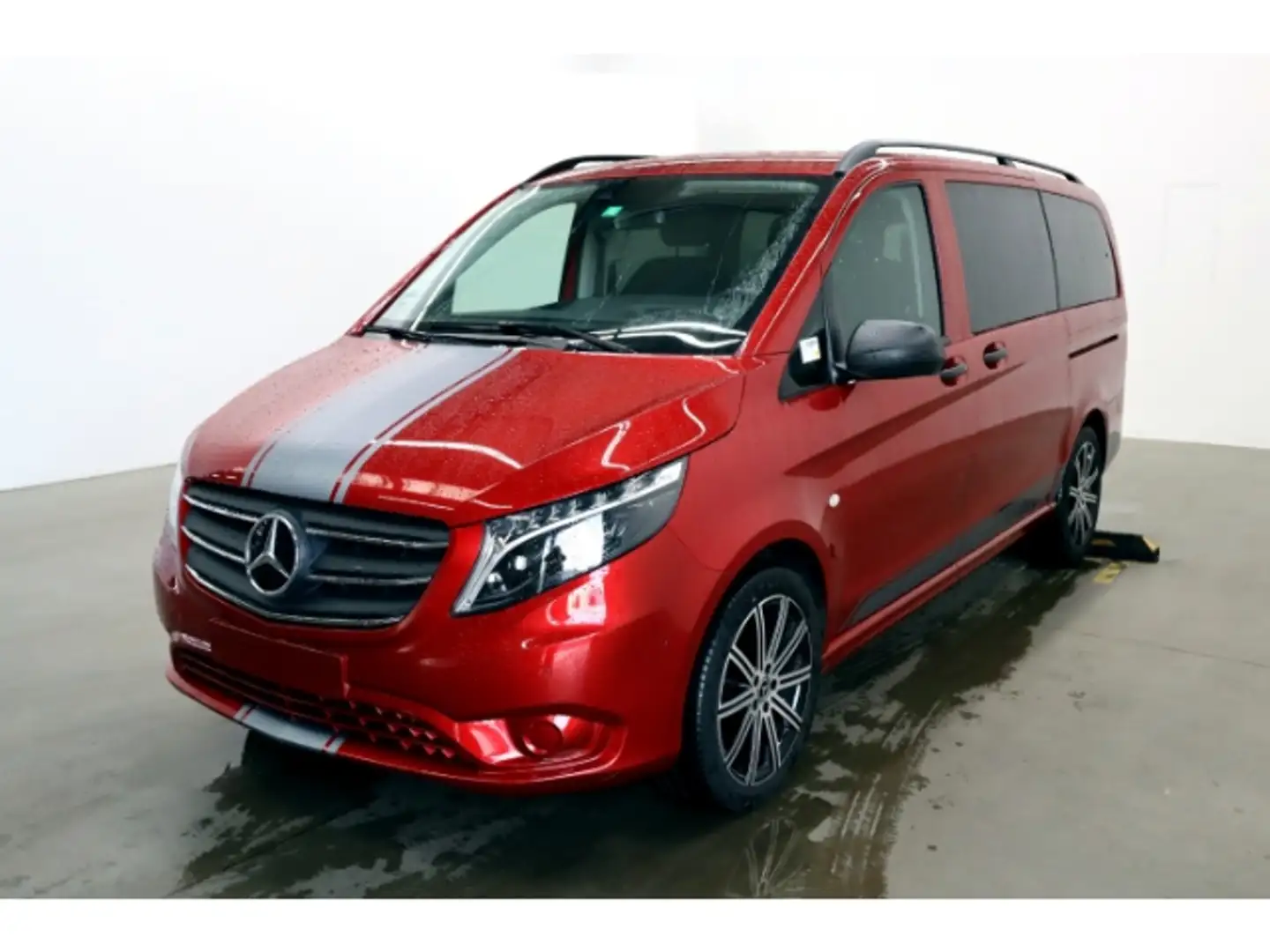 Mercedes-Benz Vito 124 CDI 4x4 lang Tourer Pro Edition Panorama Rot - 2