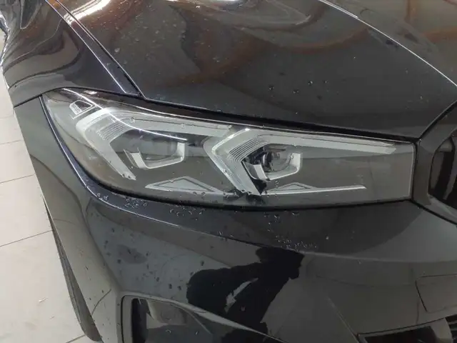 BMW 3 Series view 17