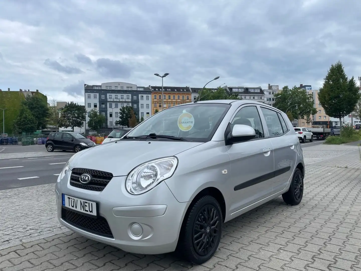 Kia Picanto 1.1 Start,5-Türig,E-Fenster,*Tüv Neu* Grau - 2