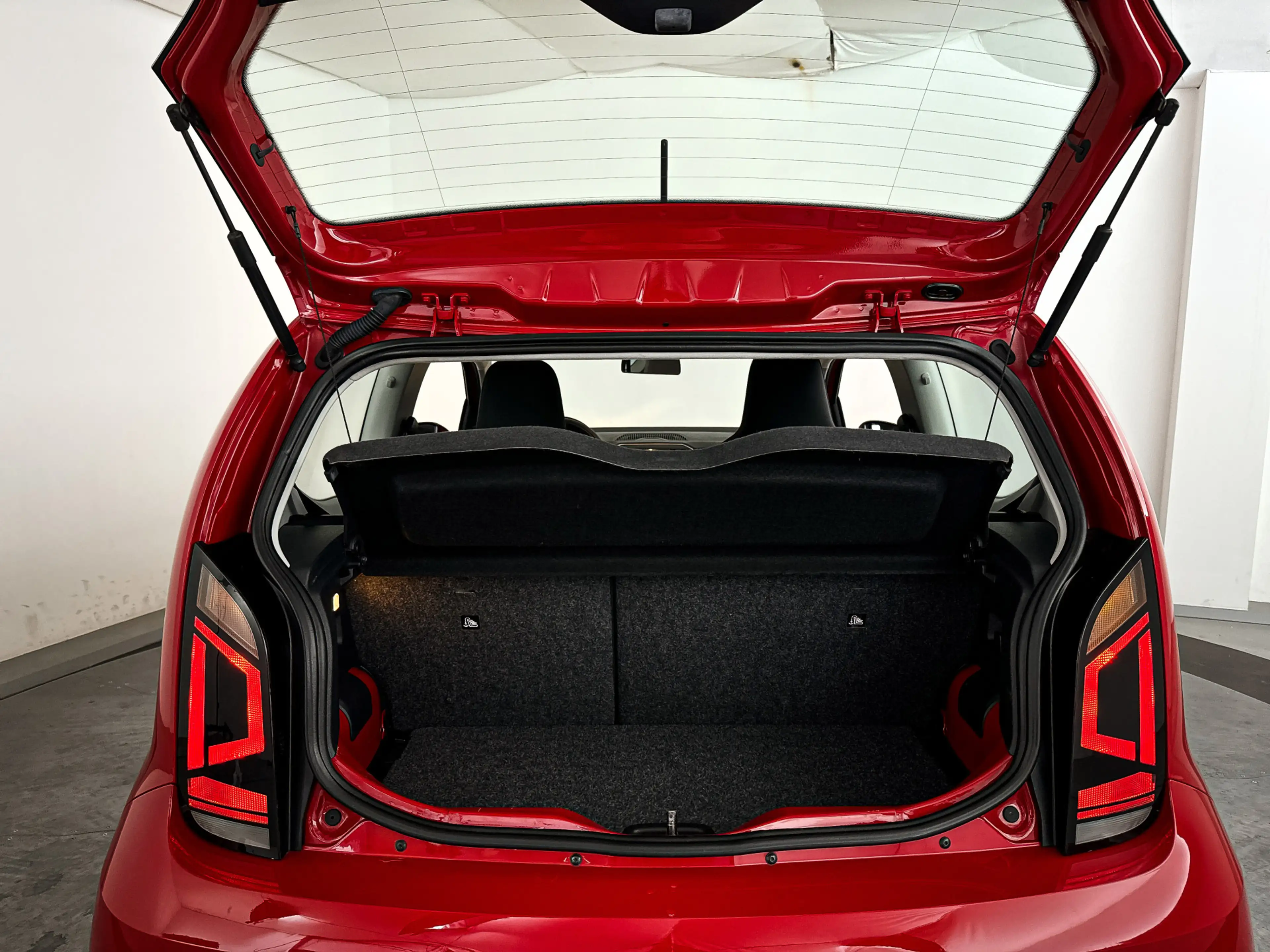 Volkswagen up! 1.0 BMT take up! | Panoramadak | Park assist | Air — photo 12