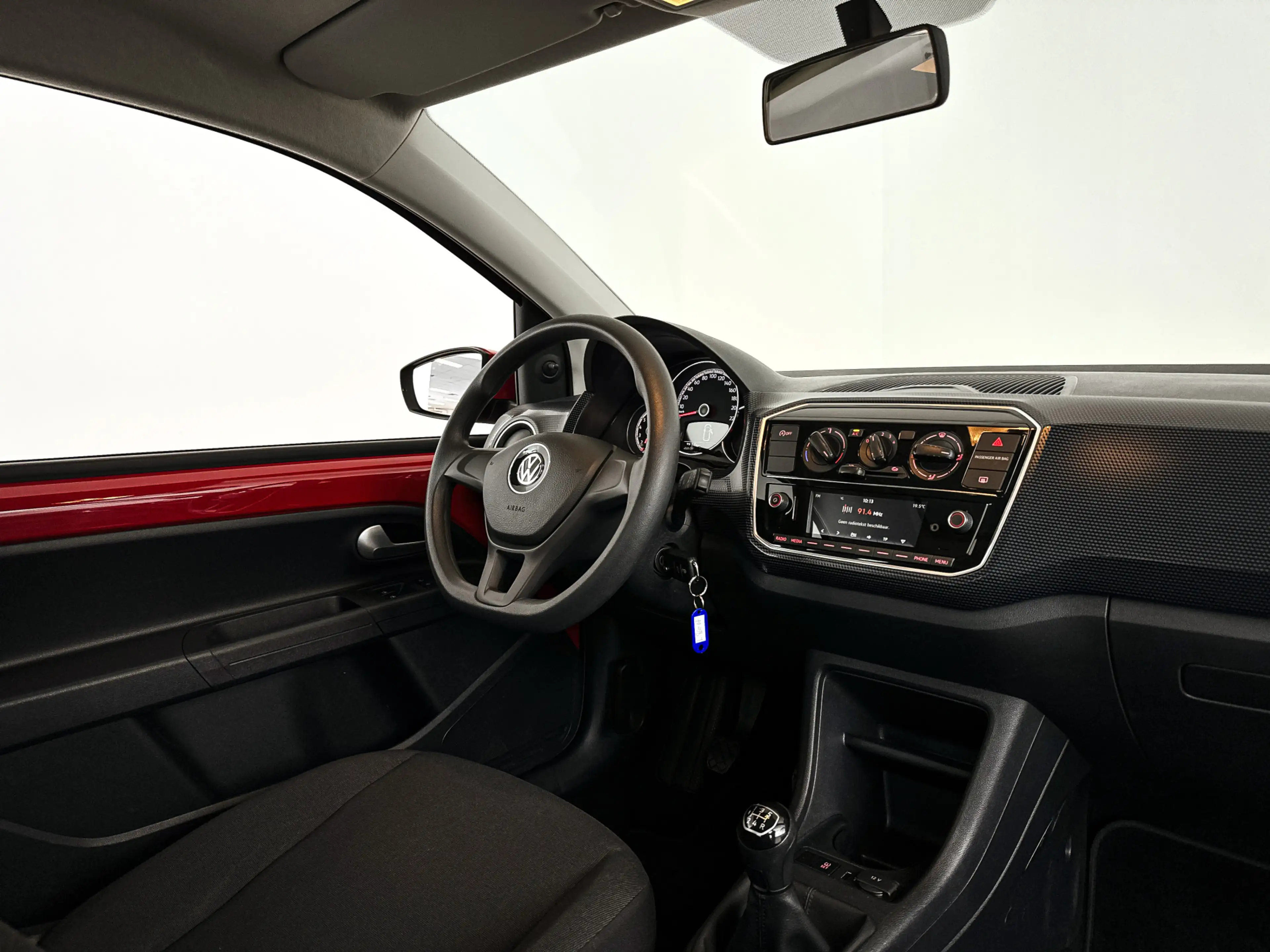 Volkswagen up! 1.0 BMT take up! | Panoramadak | Park assist | Air — photo 3