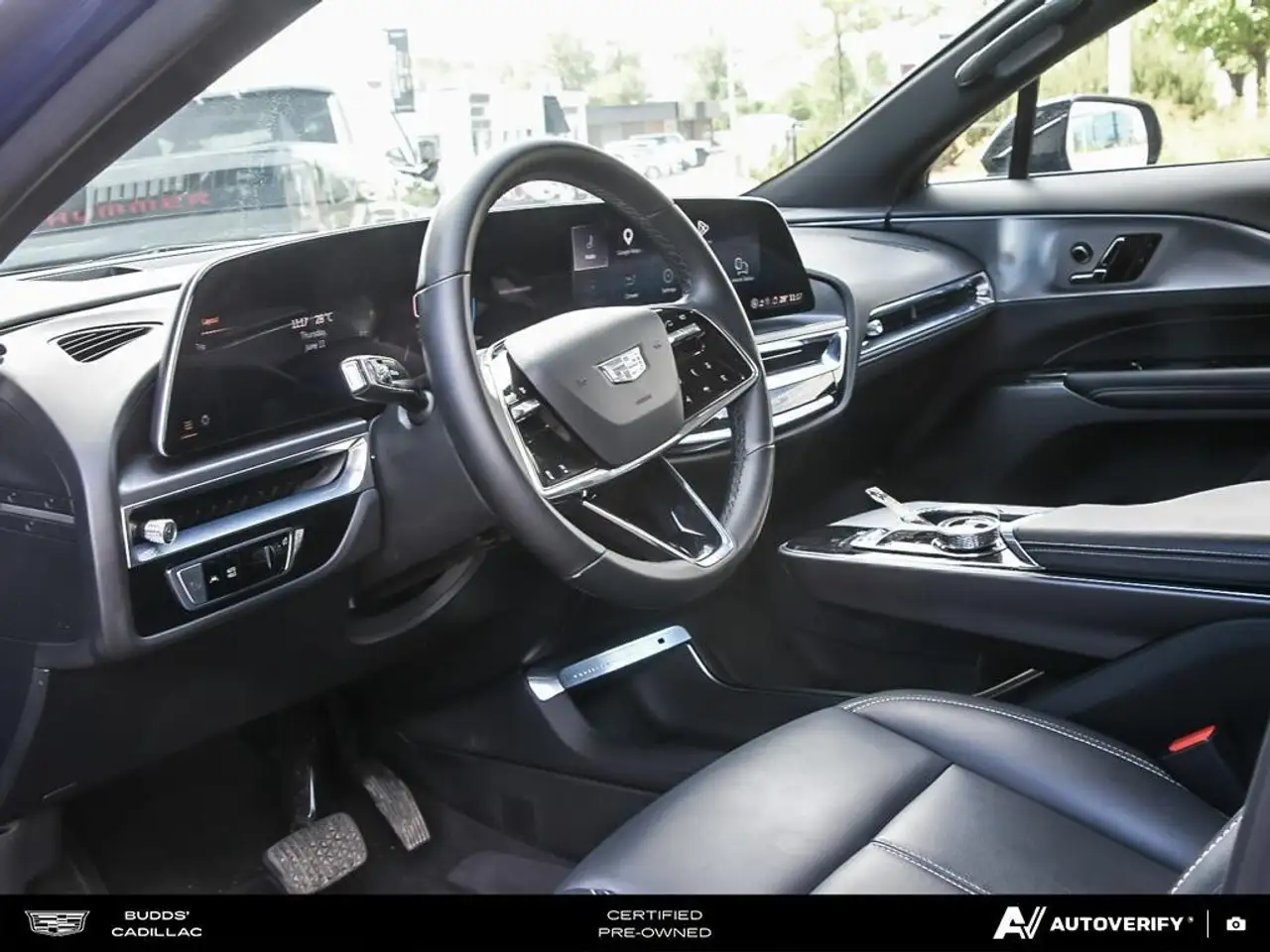 Cadillac Lyriq photo Cadillac Lyriq