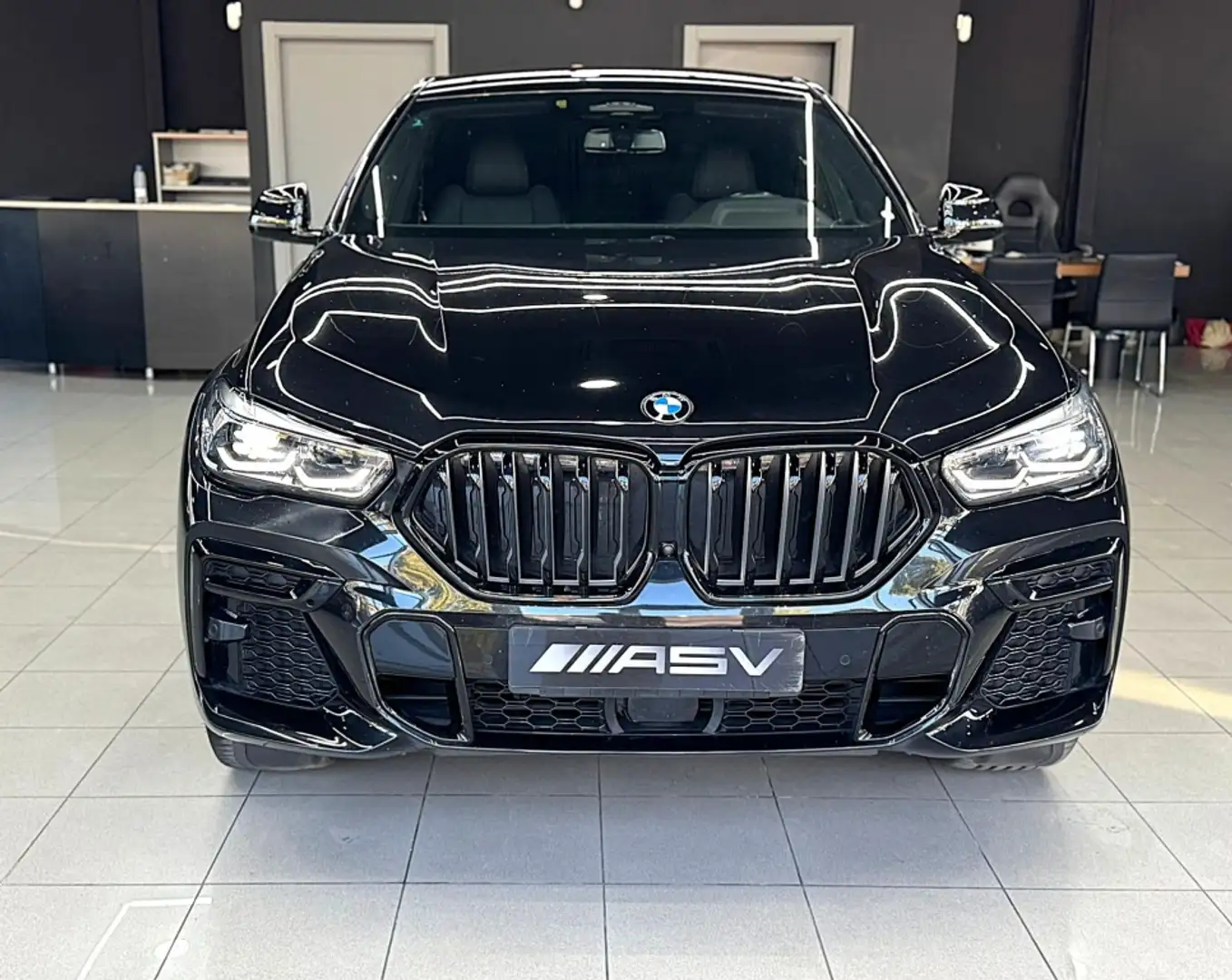 BMW X6 xDrive 30dA Zwart - 2