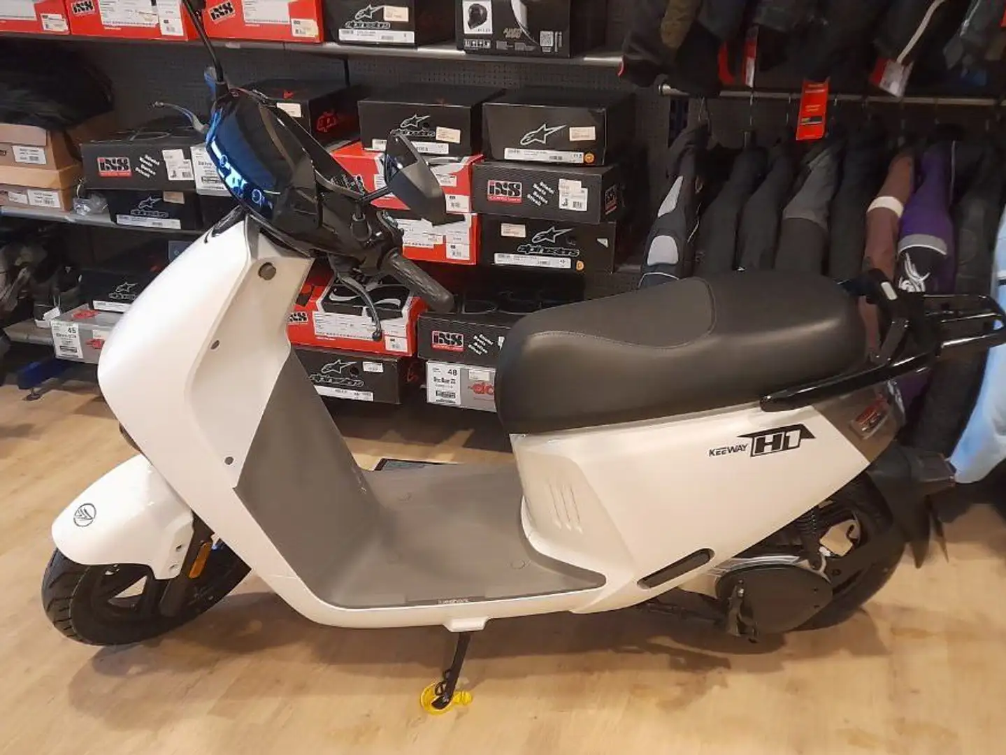 Keeway Blueshark H1 Weiß - 1