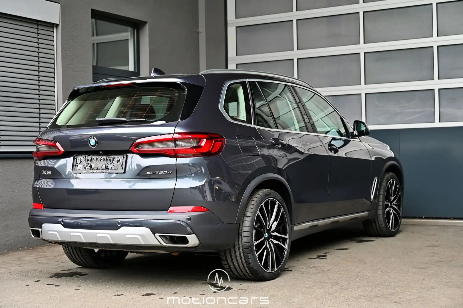 BMW X5 xDrive30d Gri - 2