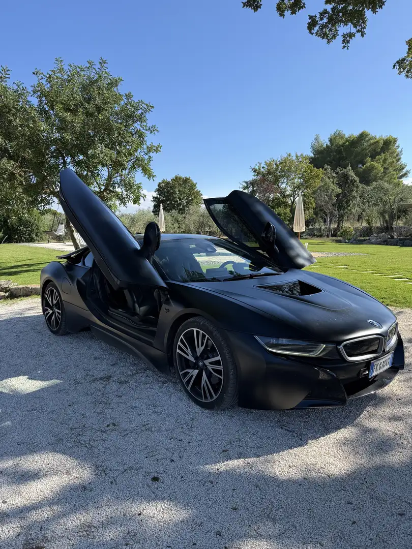 BMW i8 Coupe 1.5 auto - 1