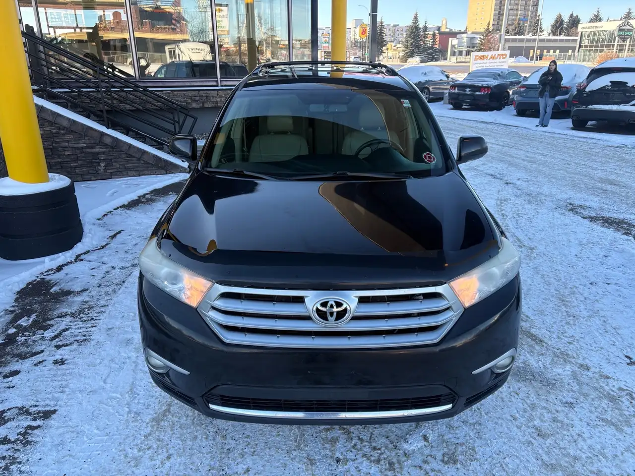 Toyota Highlander снимка Toyota Highlander