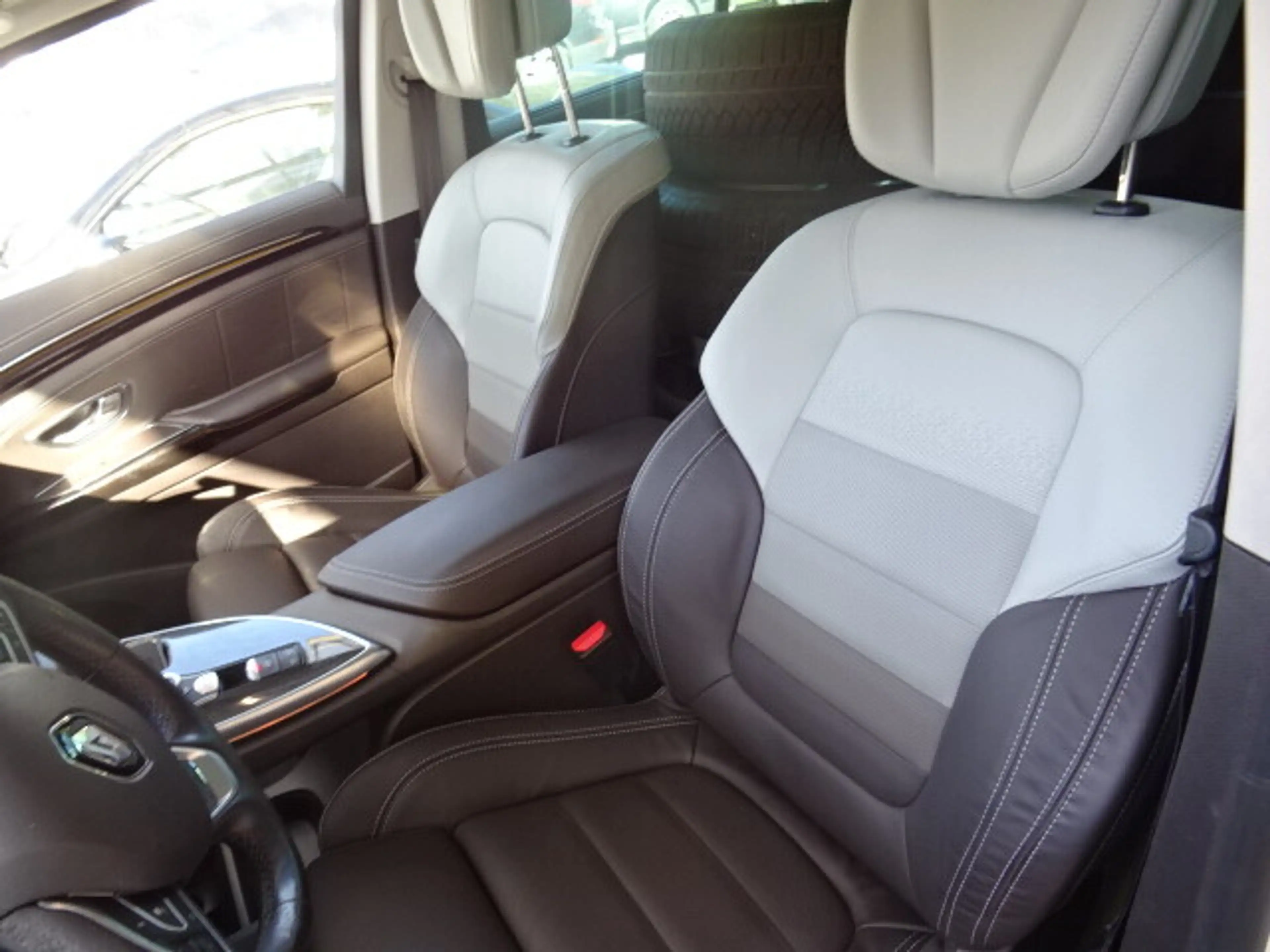 Renault Espace Initiale Paris Energy dCi 160 EDC — photo 7