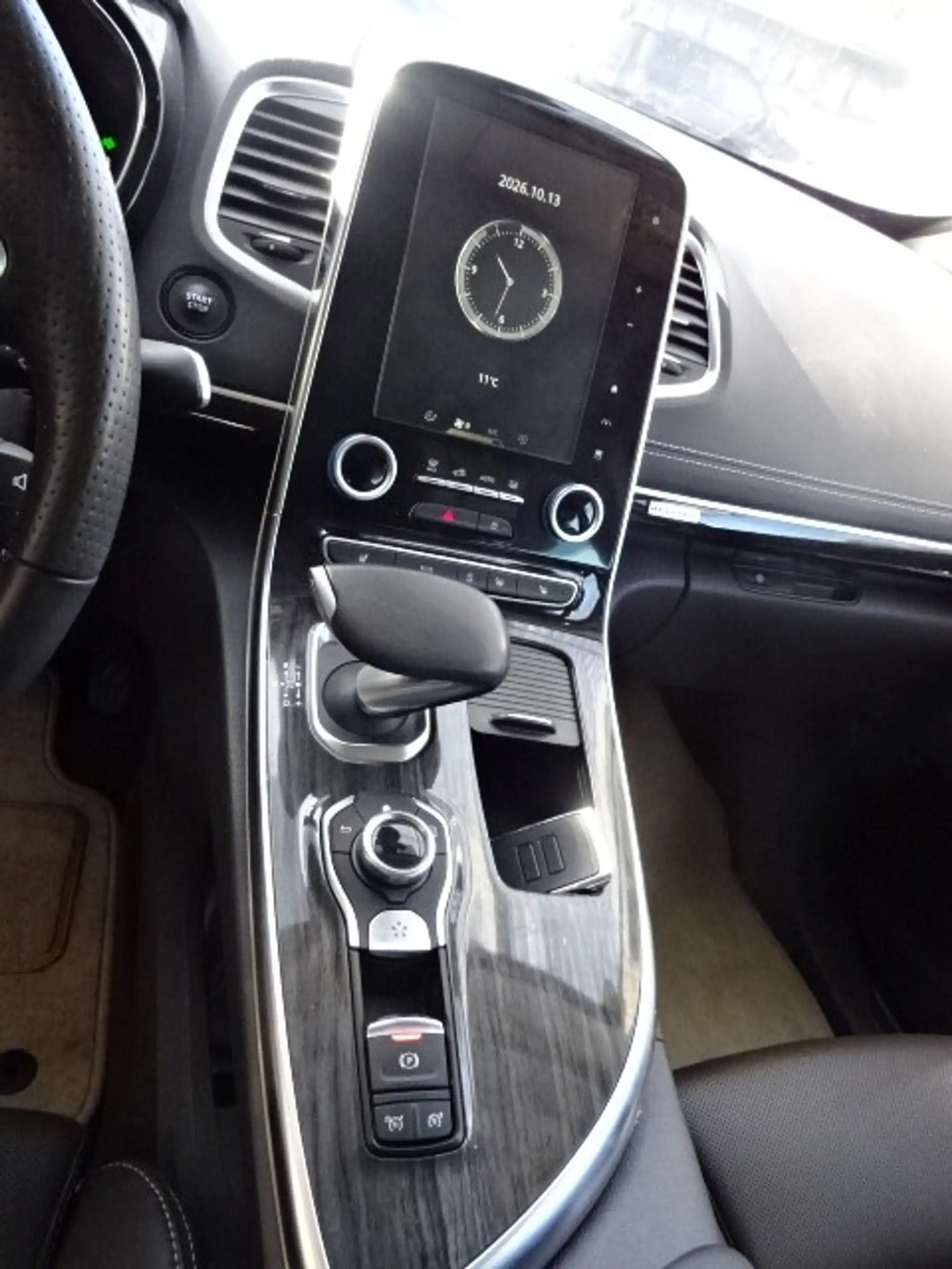 Renault Espace Initiale Paris Energy dCi 160 EDC — photo 5