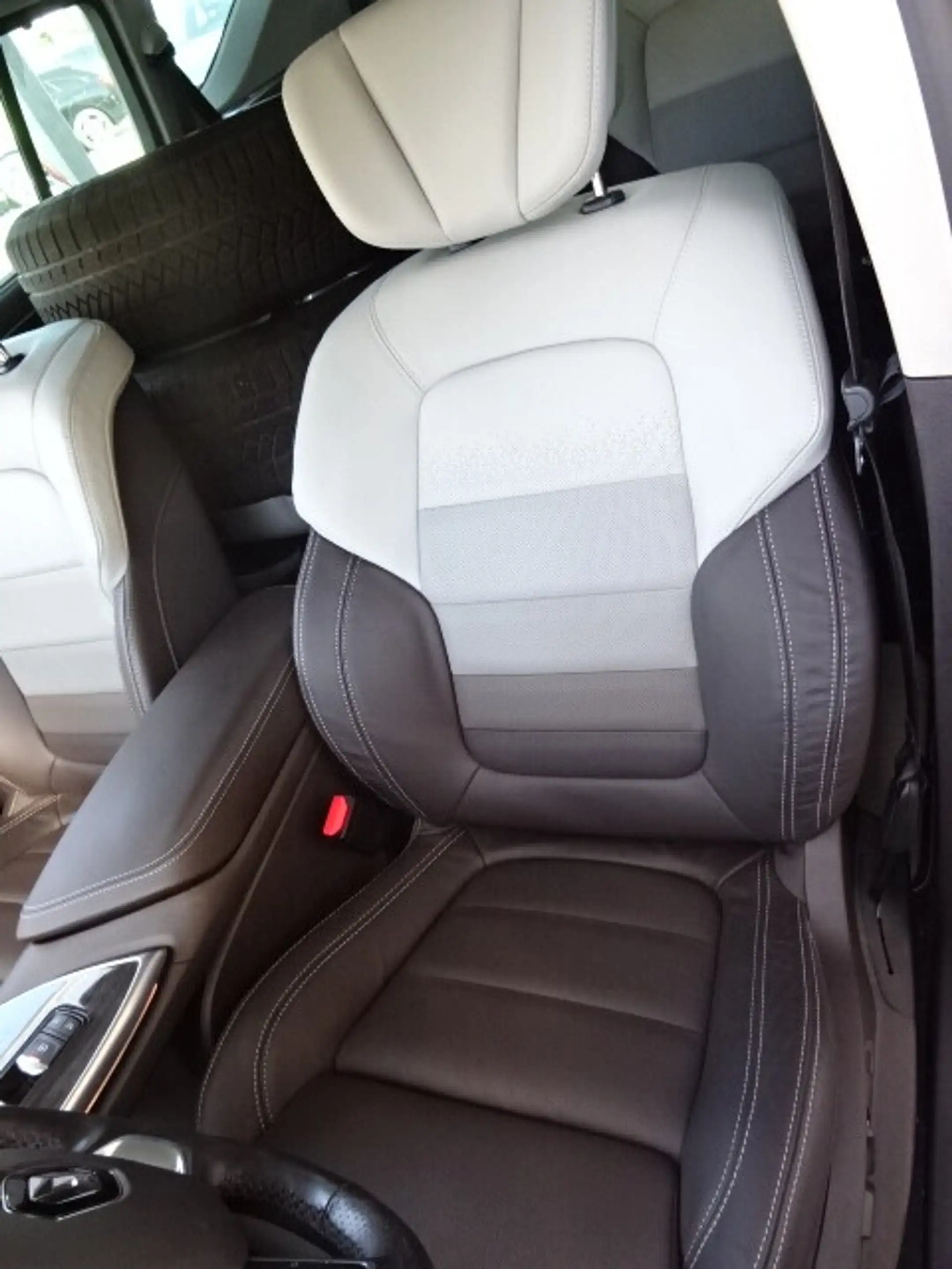 Renault Espace Initiale Paris Energy dCi 160 EDC — photo 8