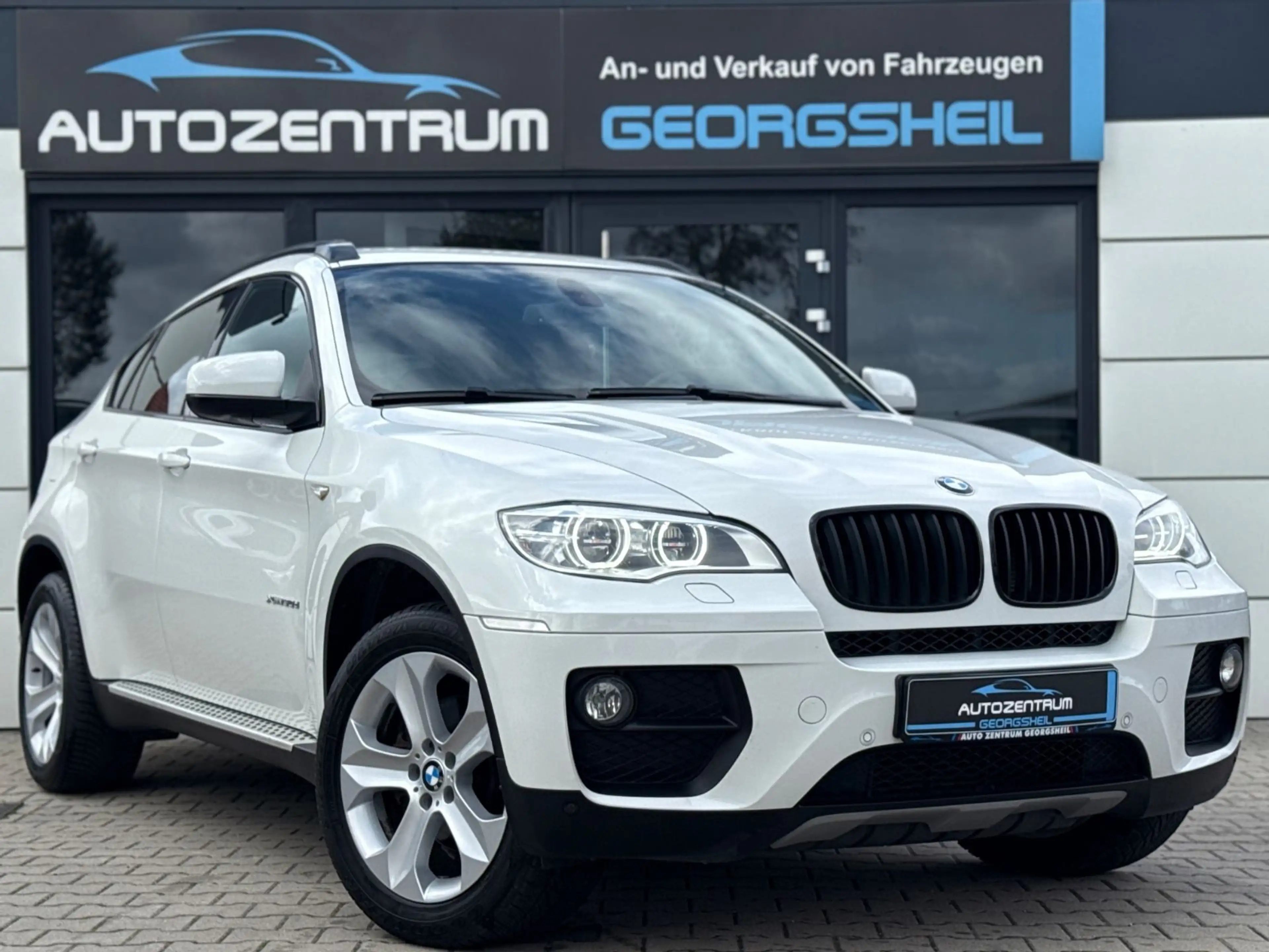 BMW X6 xDrive30d/LED/M-Paket/AHK/Kamera/Navi