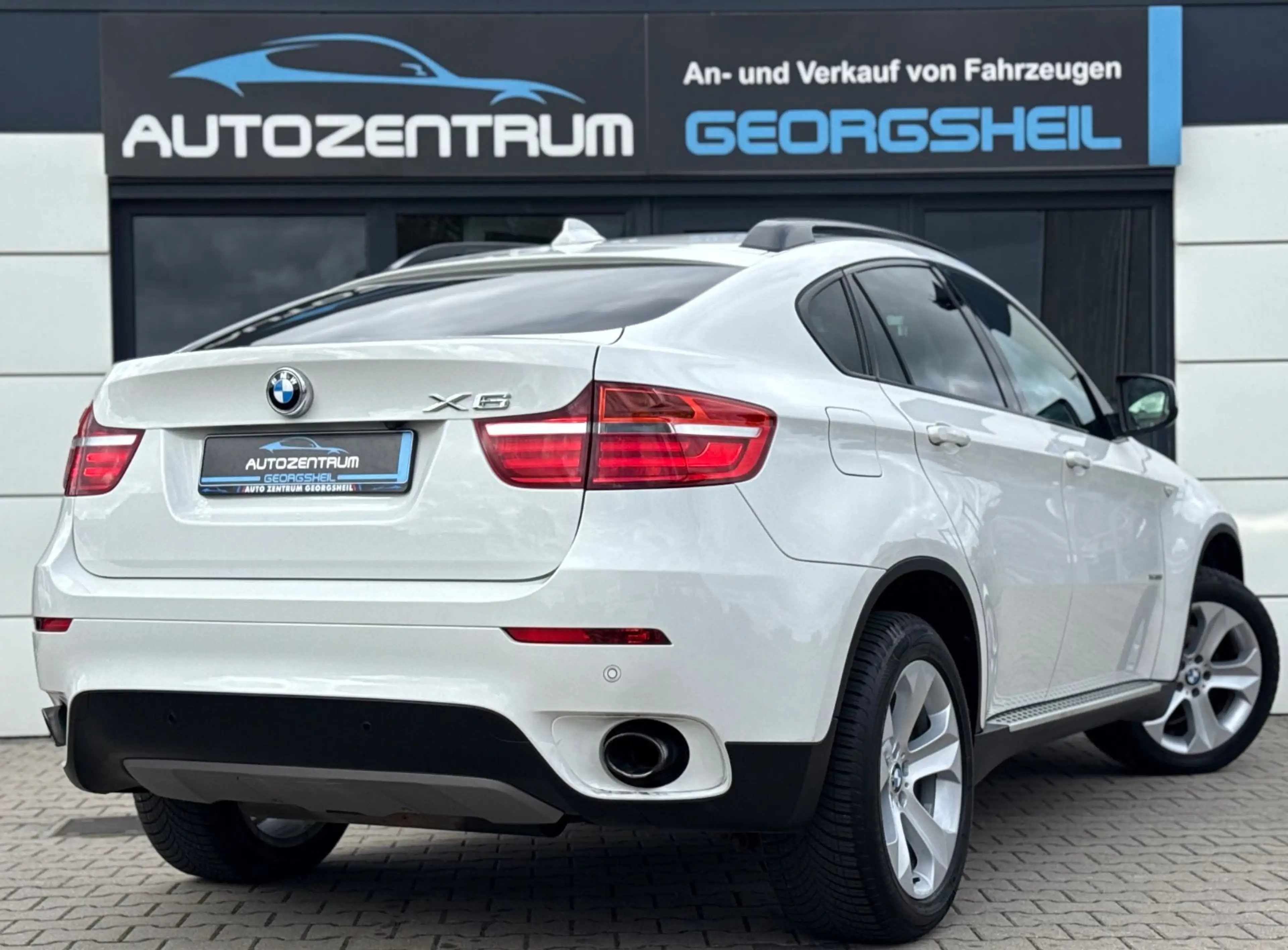 BMW X6 xDrive30d/LED/M-Paket/AHK/Kamera/Navi — photo 10