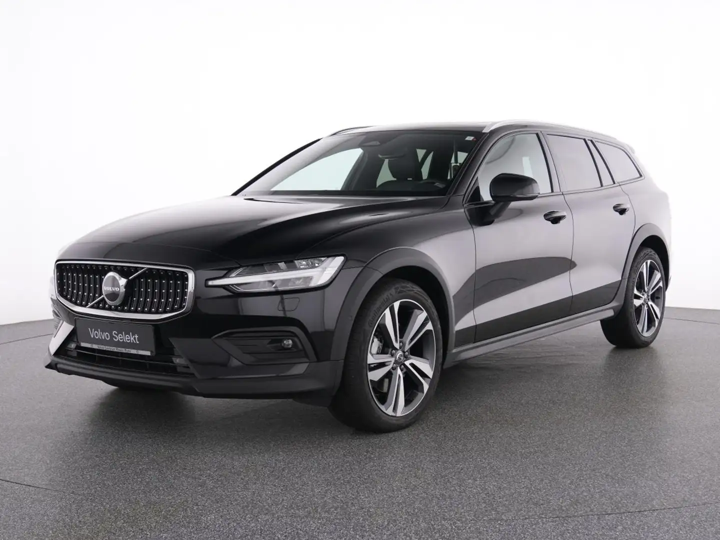 Volvo V60 Cross Country B4 AWD  PLUS FAP+H&KSOUND+PANO Noir - 2