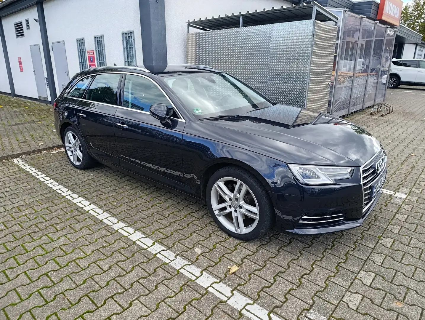 Audi A4 Avant 2.0 TDI S tronic sport - 1