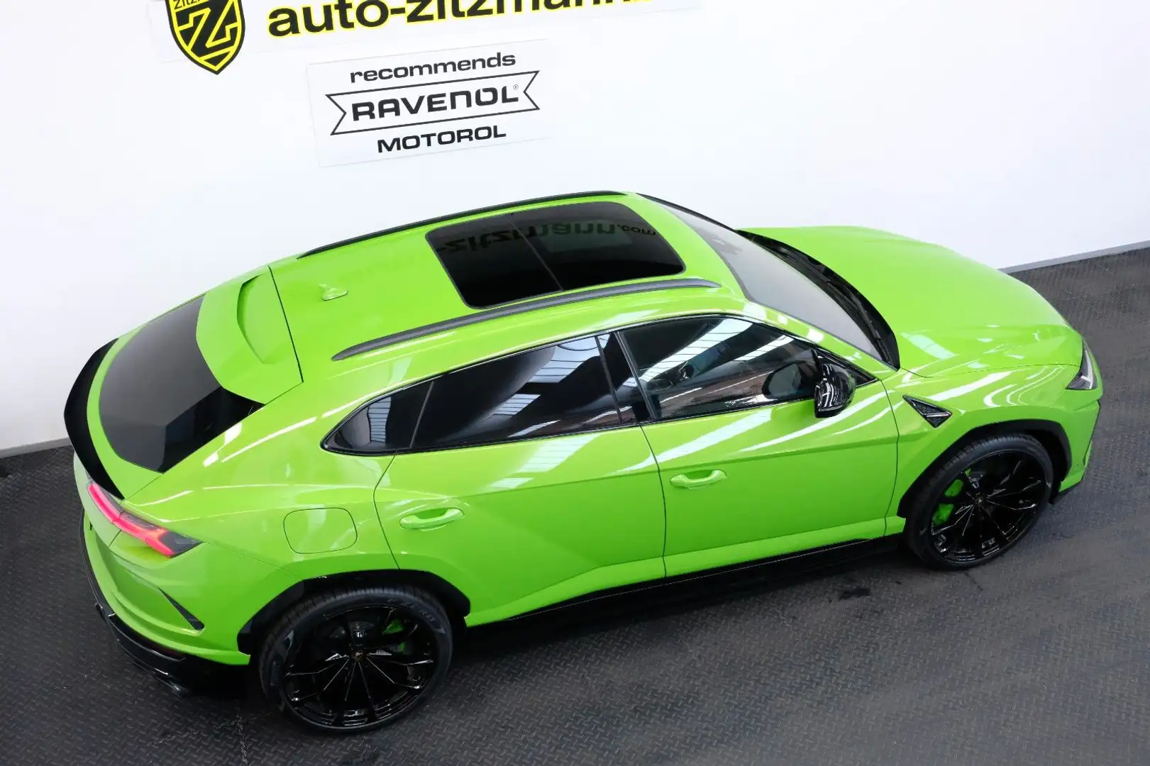 Lamborghini Urus /GARANTIE-2027/B&O/PANO/NIGHT/STYLE/MASSAGE Grün - 2