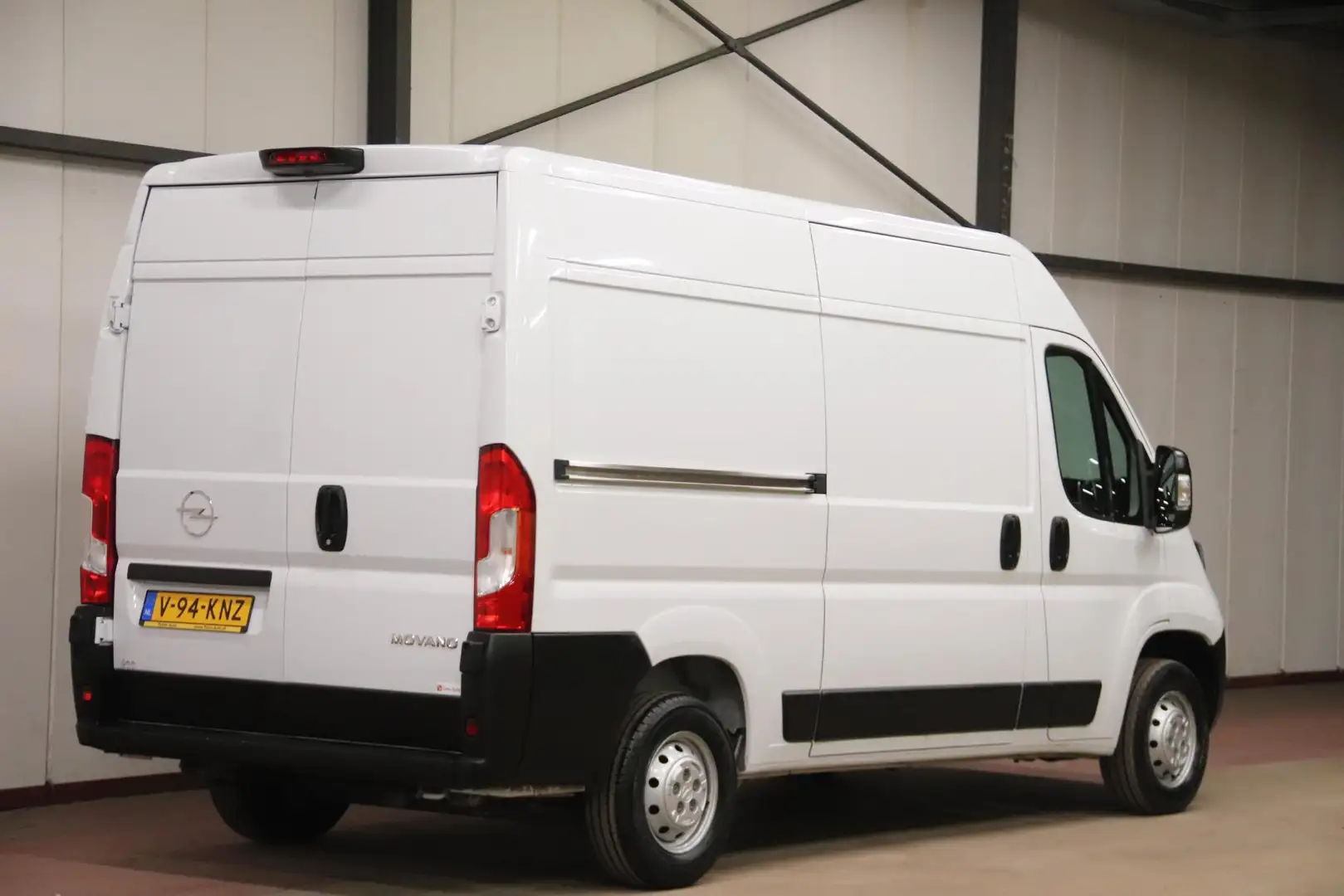 Opel Movano 2.2D 140 L2H2 ACHTERUITRIJCAMERA EURO 6 Wit - 2