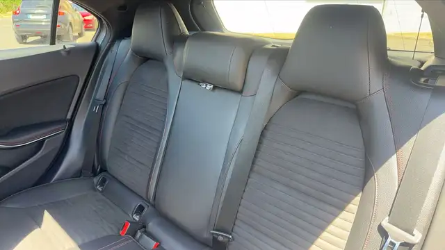 Mercedes-Benz A-Class view 9