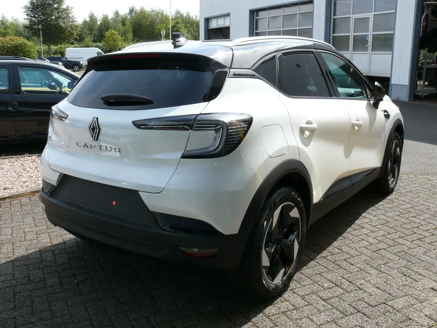Renault Captur II Techno Full Hybrid,Klima,Navi,PDC,Kam, Schwarz - 2