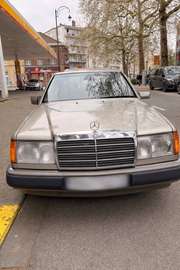 Mercedes 250D - W124 - Boîte Manuel
