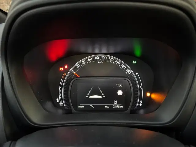 Toyota Aygo X view 21