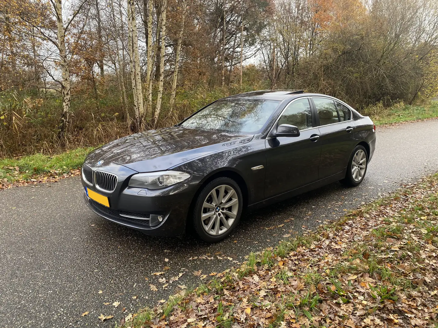 BMW 528 i Zwart - 1
