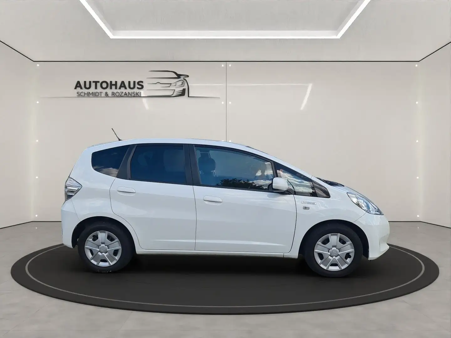 Honda Jazz Hybrid Comfort Beyaz - 2