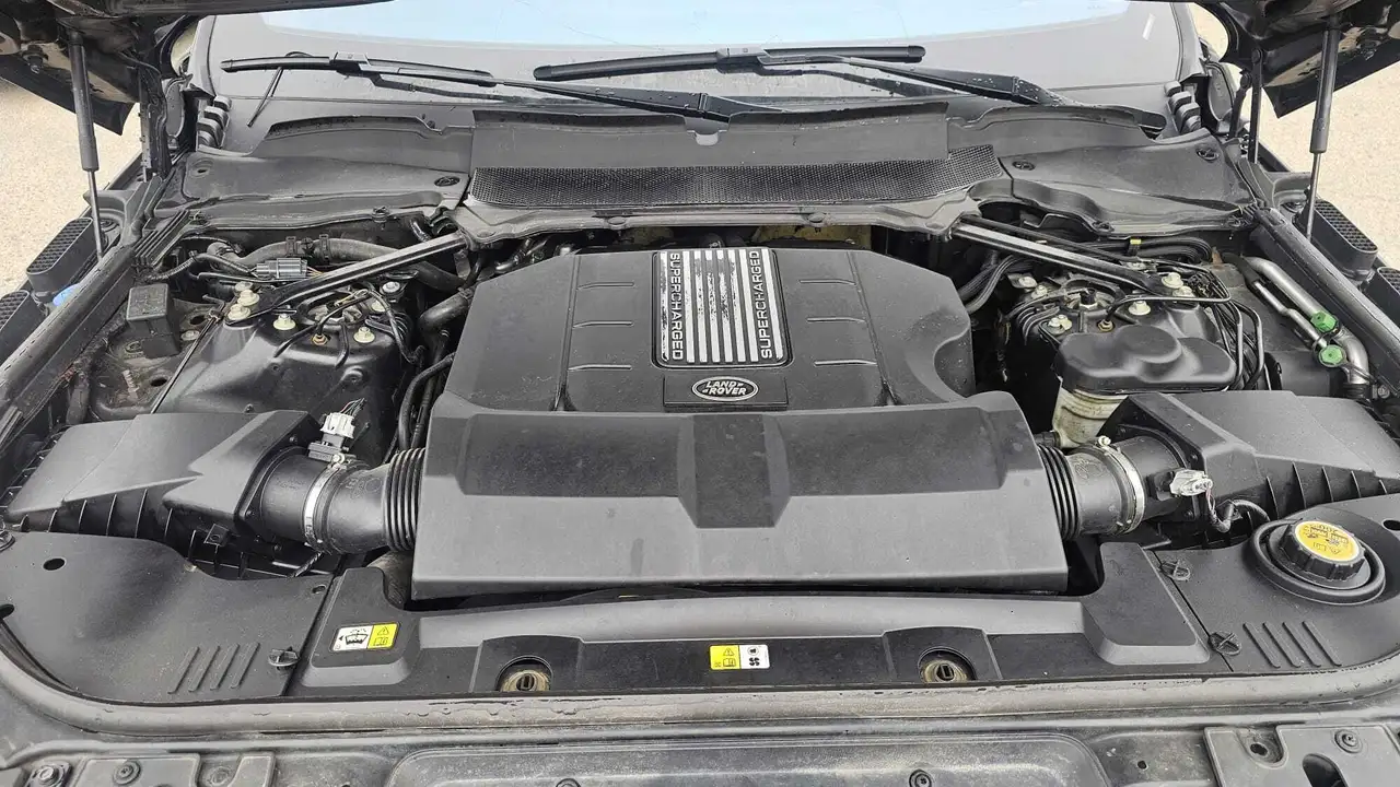 Land Rover Range Rover Sport photo Land Rover Range Rover Sport