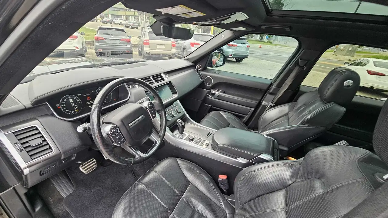 Land Rover Range Rover Sport photo Land Rover Range Rover Sport