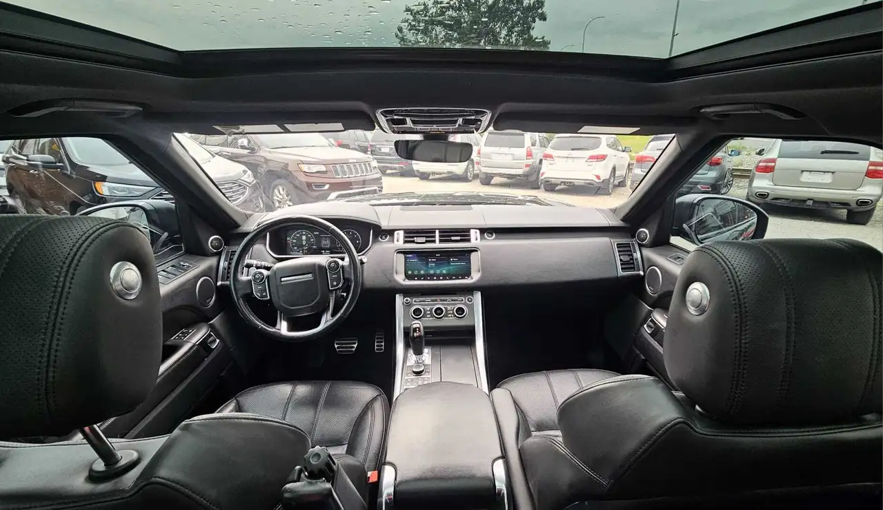 Land Rover Range Rover Sport photo Land Rover Range Rover Sport