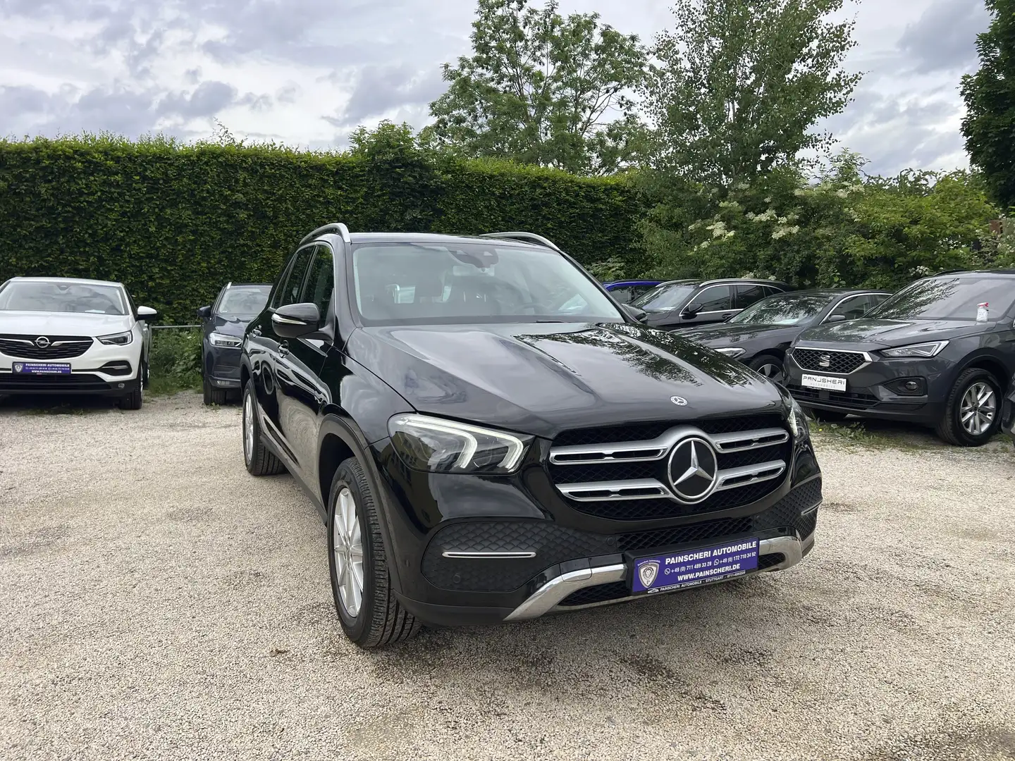 Mercedes-Benz GLE 300 d 4Matic LED+HEAD-UP+KAMERA+STANDHEIZUNG+LEDER Černá - 1