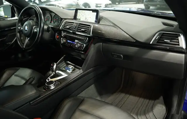 BMW M4 view 15
