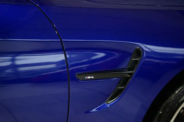 BMW M4 view 13