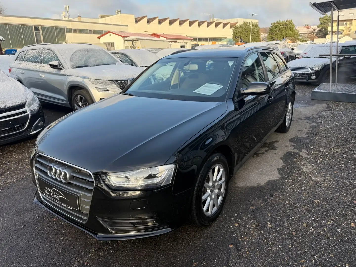Audi A4 Avant Attraction*NAVI*XENO*PDC Schwarz - 1