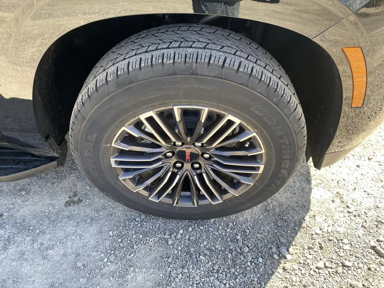 GMC Yukon снимка GMC Yukon