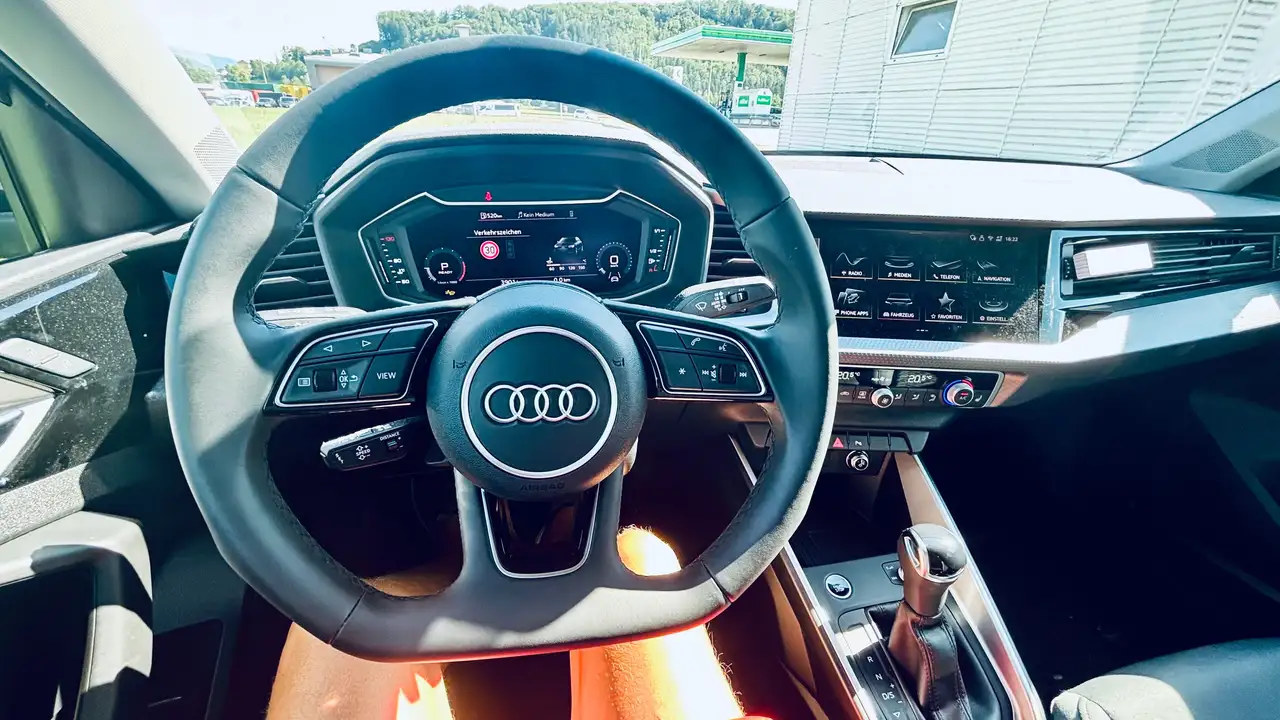 Audi A1 2026 — фото 15