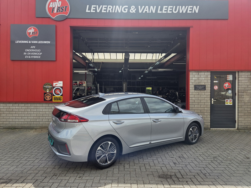 Hyundai IONIQ 1.6 GDi PHEV Premium/ Camera/ Apple Carplay- Andro — photo 3