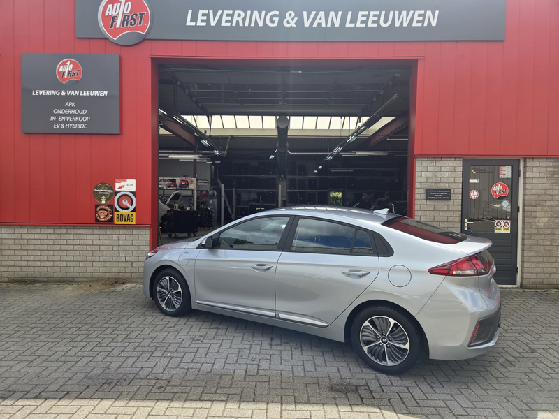 Hyundai IONIQ 1.6 GDi PHEV Premium/ Camera/ Apple Carplay- Andro — photo 2