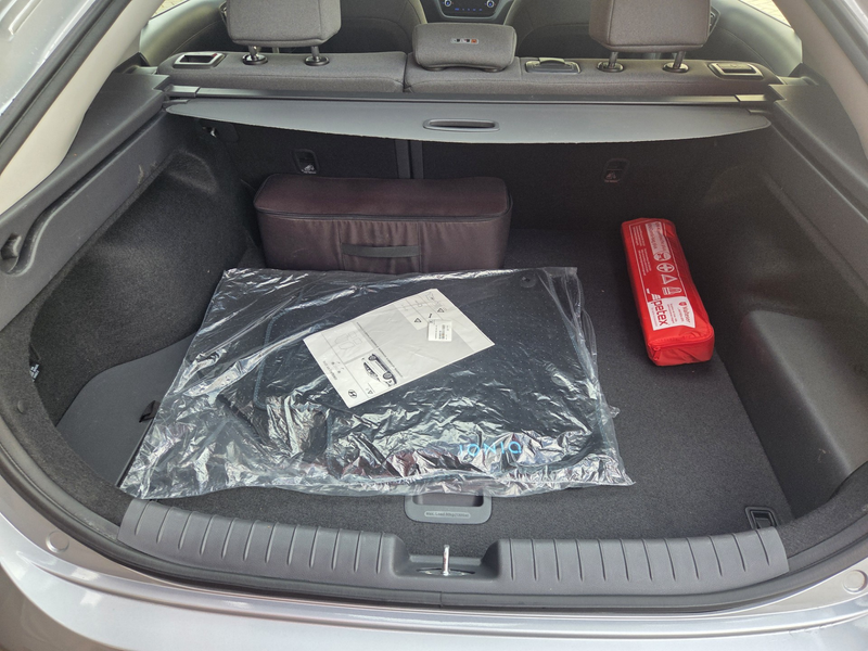 Hyundai IONIQ 1.6 GDi PHEV Premium/ Camera/ Apple Carplay- Andro — photo 8