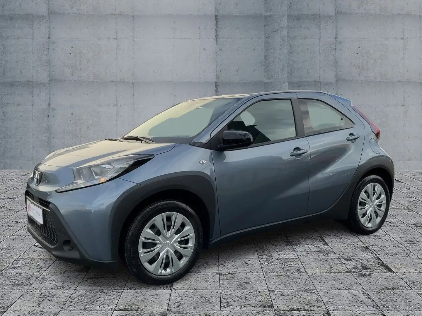 Toyota Aygo X 1.0VVT-i BUSINESS EDITION ACC+APP+SHZ+RFK Gris - 2