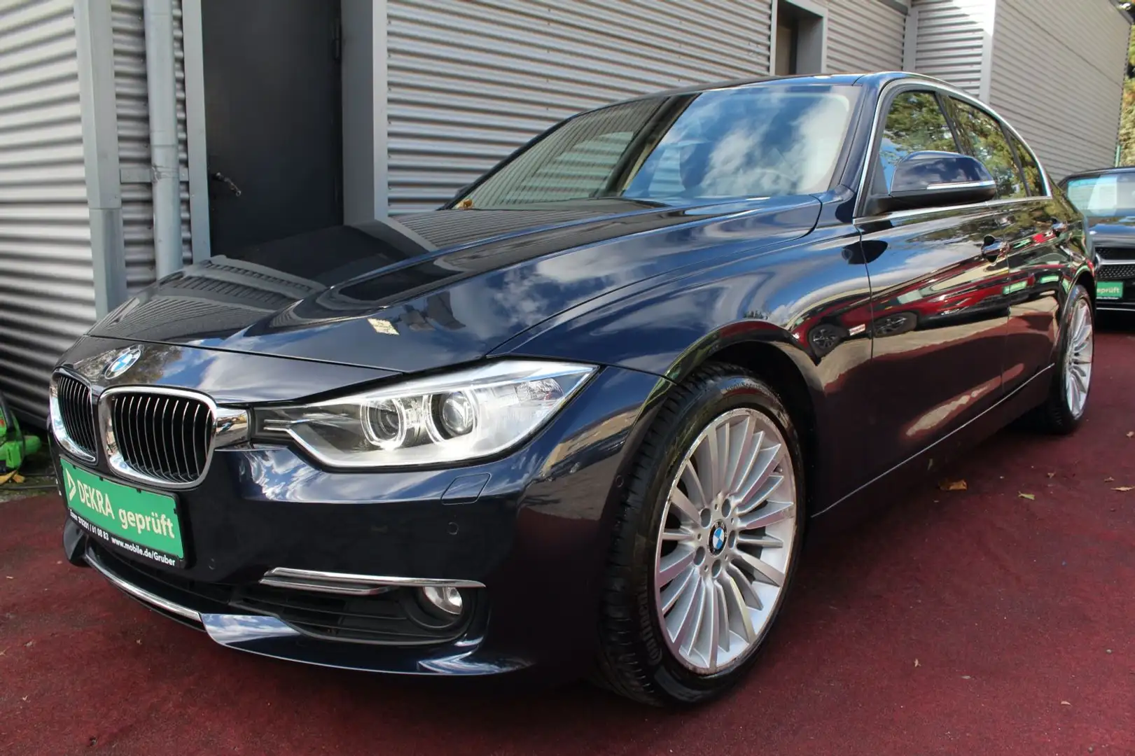 BMW 328 i LUXURY-LINE AUTOMATIK LEDER BRAUN NAVI Blau - 1