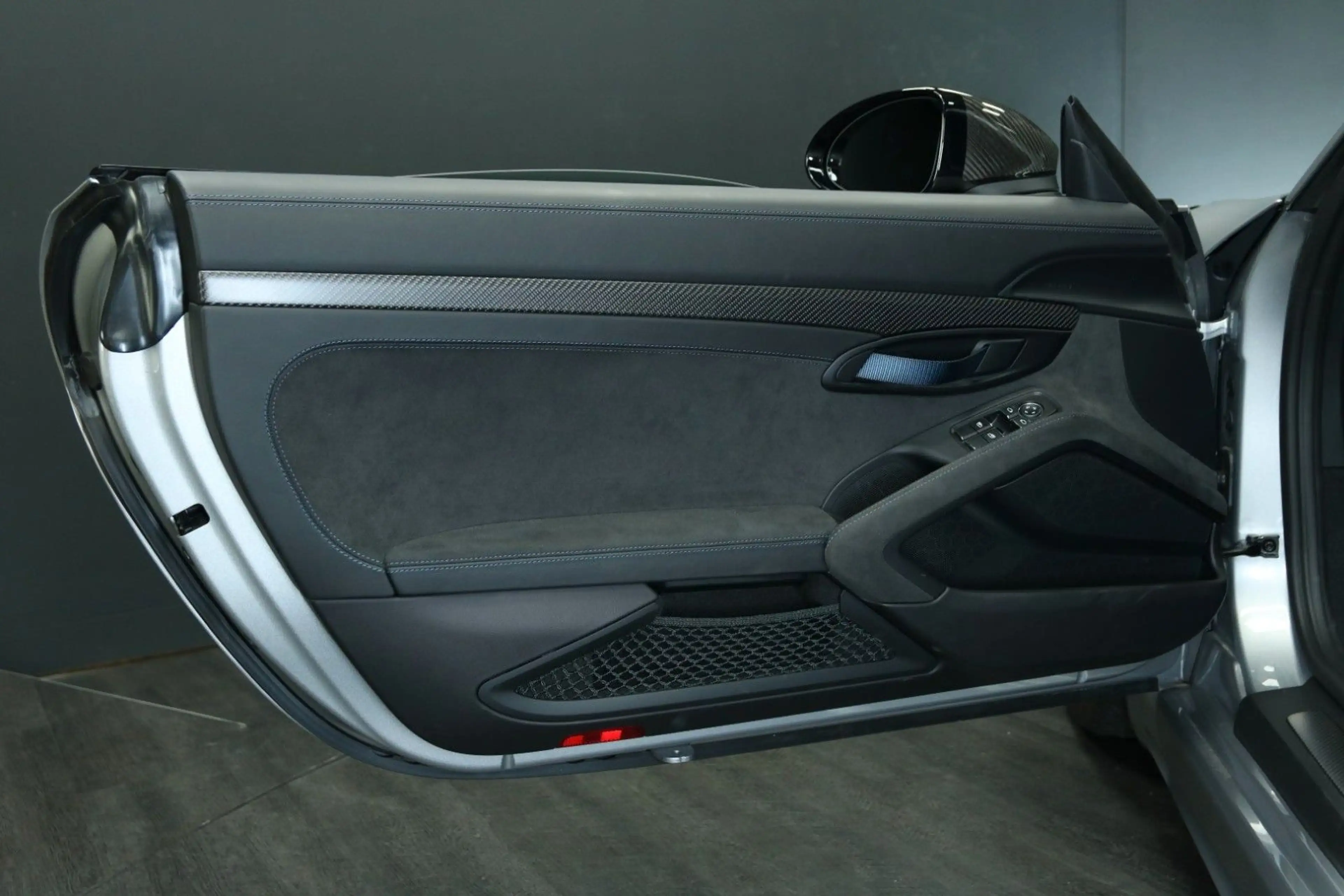 Porsche Cayman 718 Cayman GT4 RS, 1 Hd., 7tkm, Weissach, Lift — photo 10