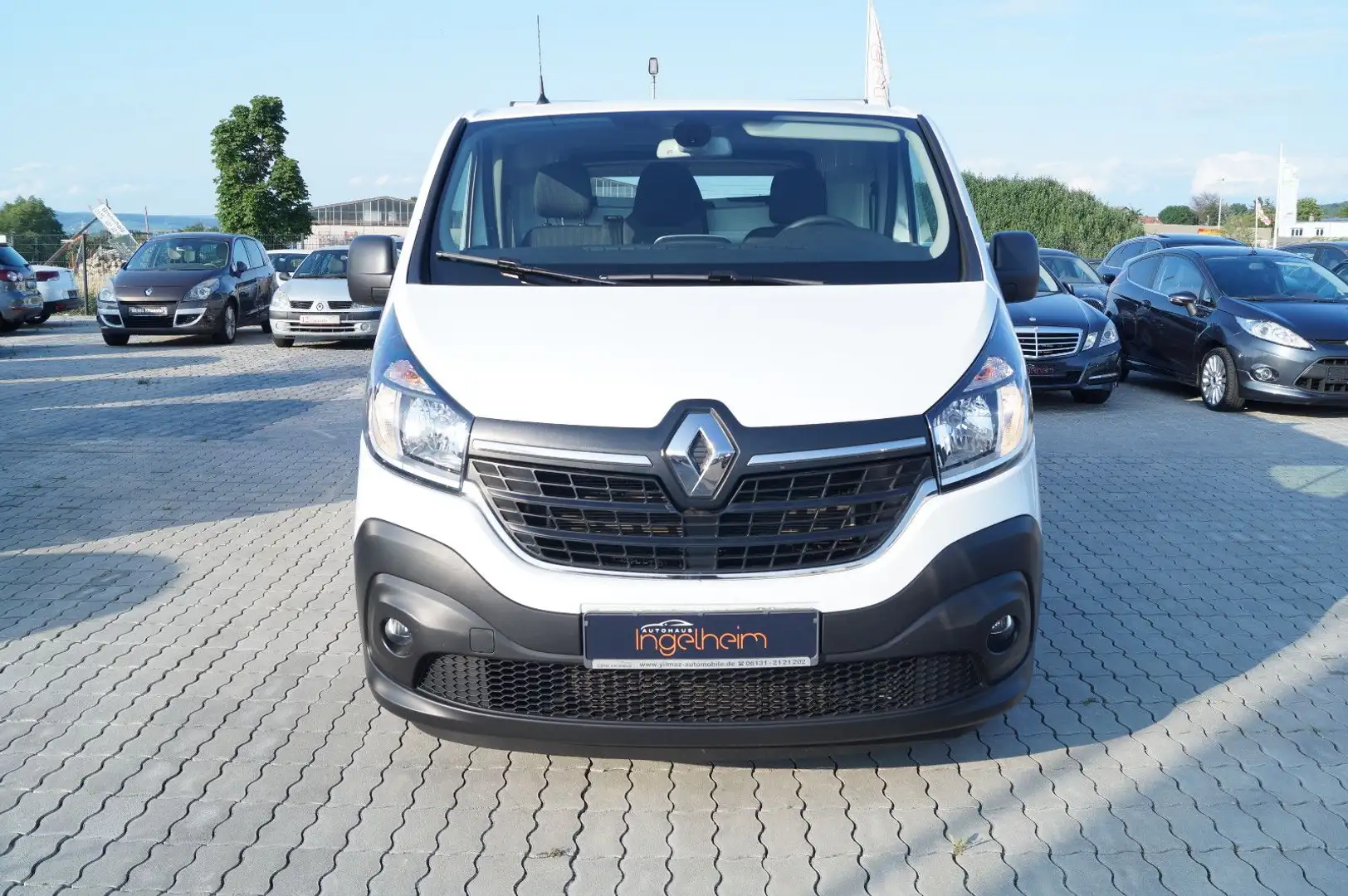 Renault Trafic Kasten L1H1 3,0t Komfort Kamera Navi PDC Weiß - 2