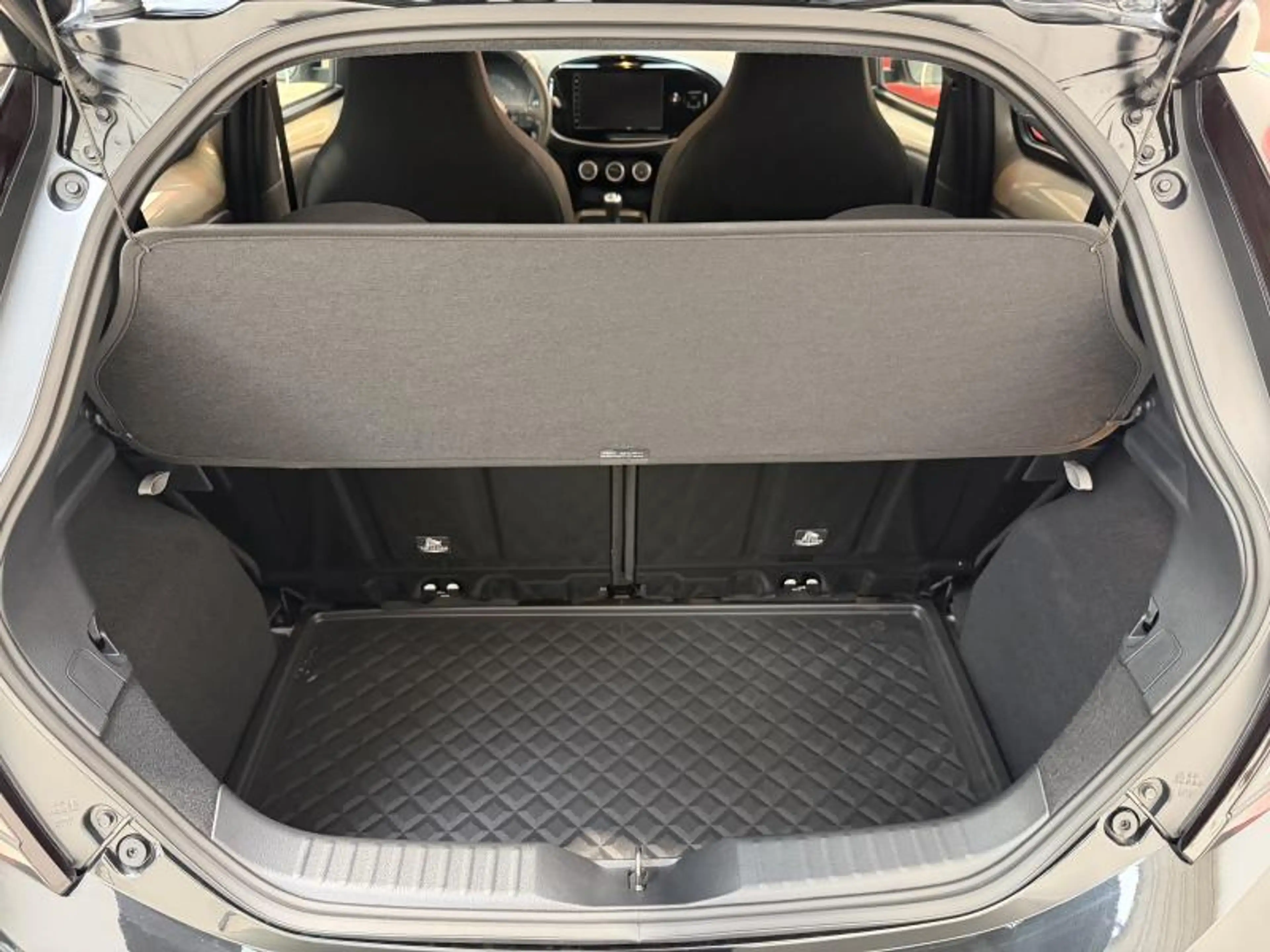 Toyota Aygo X PULSE — photo 14