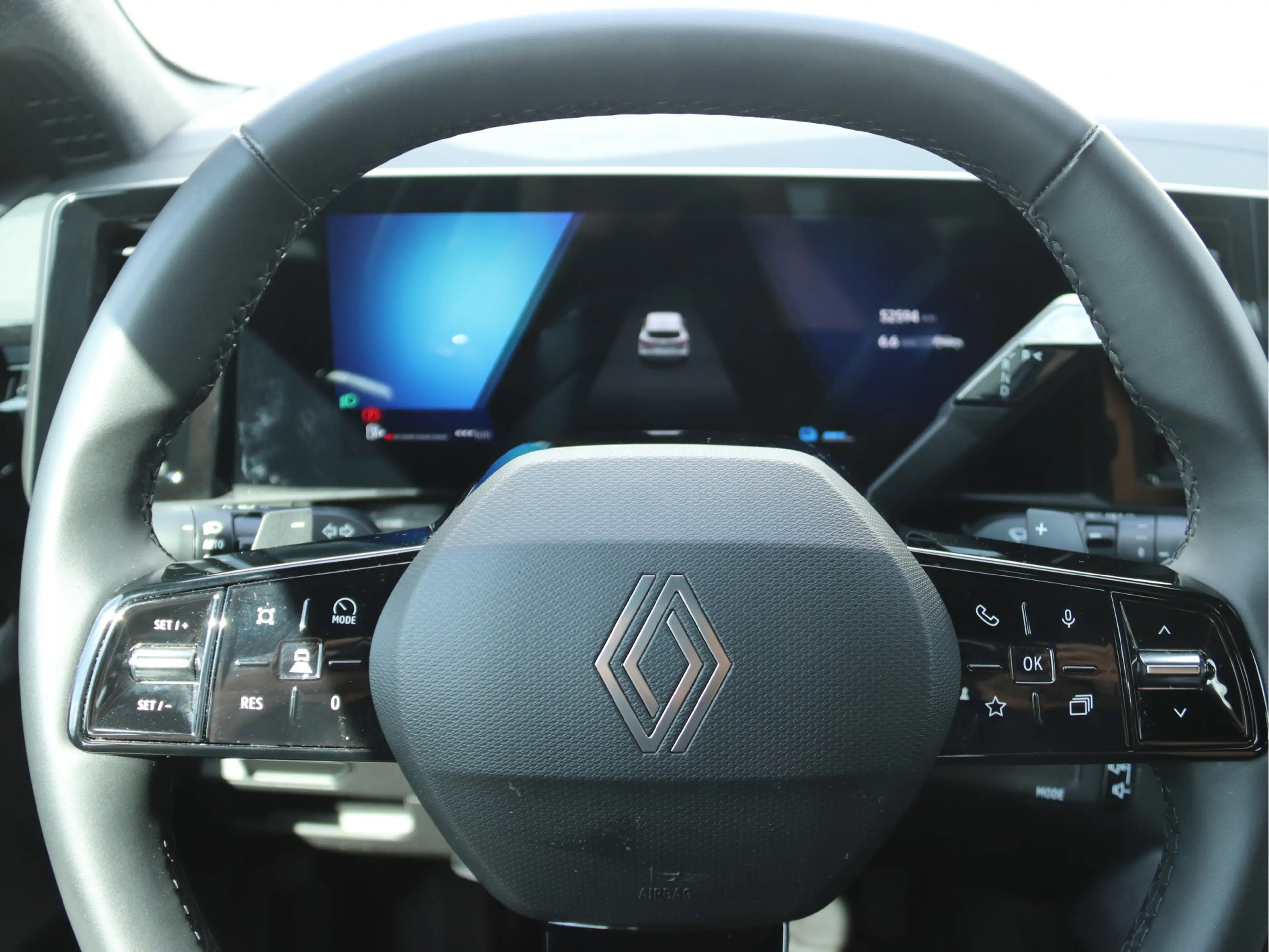 Renault Austral 1.2 E-Tech full hybrid 200 evolution CAMERA / ADAP — photo 10